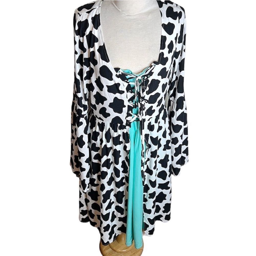 Hot Topic Cow Print Lace Up Renaissance Dress New Size Medium Rare